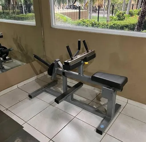 1 Bedroom With Pool And Walking Distance To